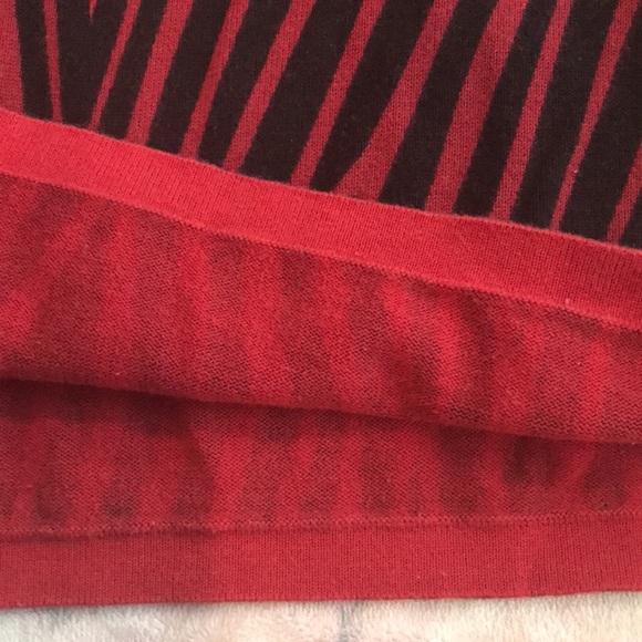 Bob Mackie Shades of Red and Black Animal Print Jeweled Sweater - Picture 7 of 8